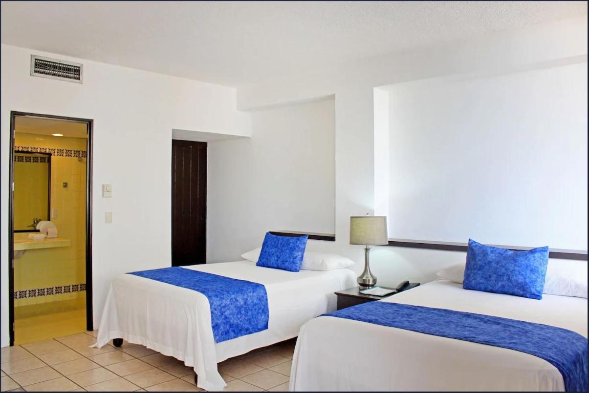 Hotel Delfin Vista Pier Beach Front Puerto Vallarta Exterior photo
